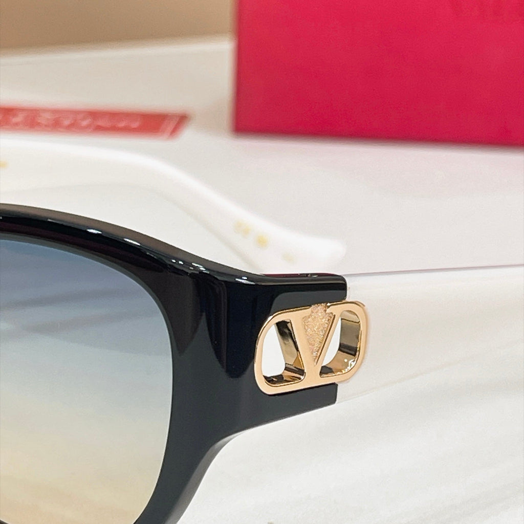 Valentino Sunglasses – VG0039SK